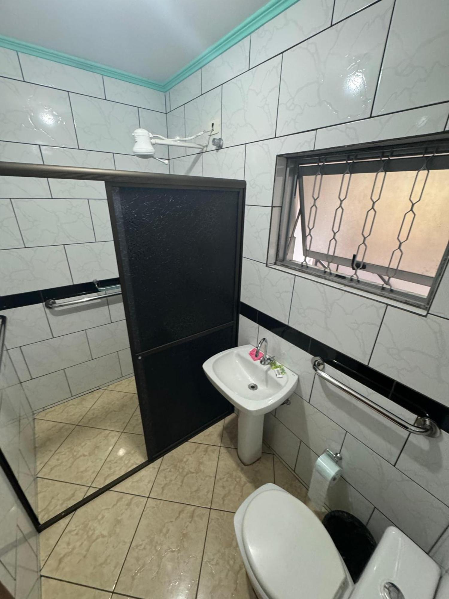 פוז דו איגואסו Hotel 15 De Julho מראה חיצוני תמונה