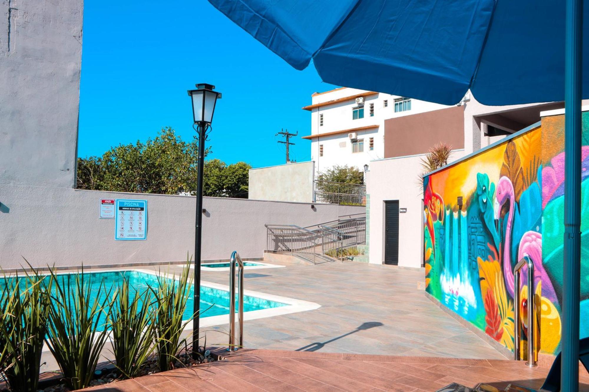 פוז דו איגואסו Hotel 15 De Julho מראה חיצוני תמונה