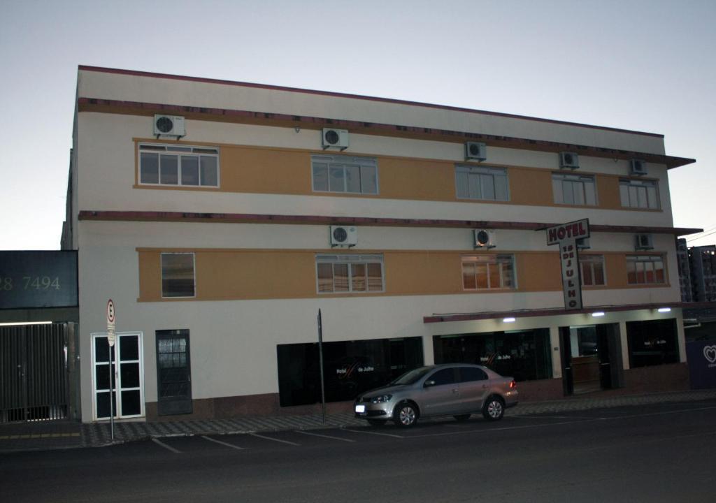 פוז דו איגואסו Hotel 15 De Julho מראה חיצוני תמונה